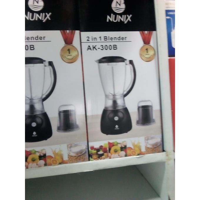 Pored ukusnih smutija, naš NutriMax blender će vam izmiksirati