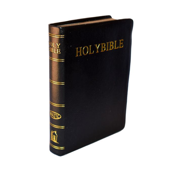 Thomas Nelson Holy Bible New King James Version