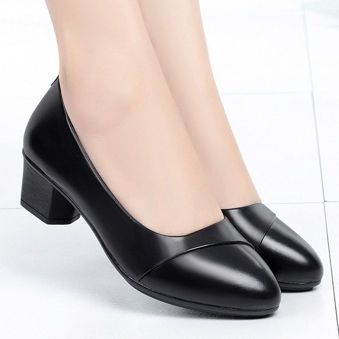 women sports shoes online