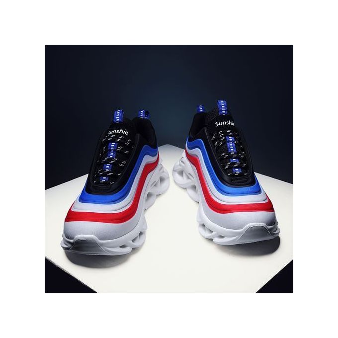street style sneakers 2020