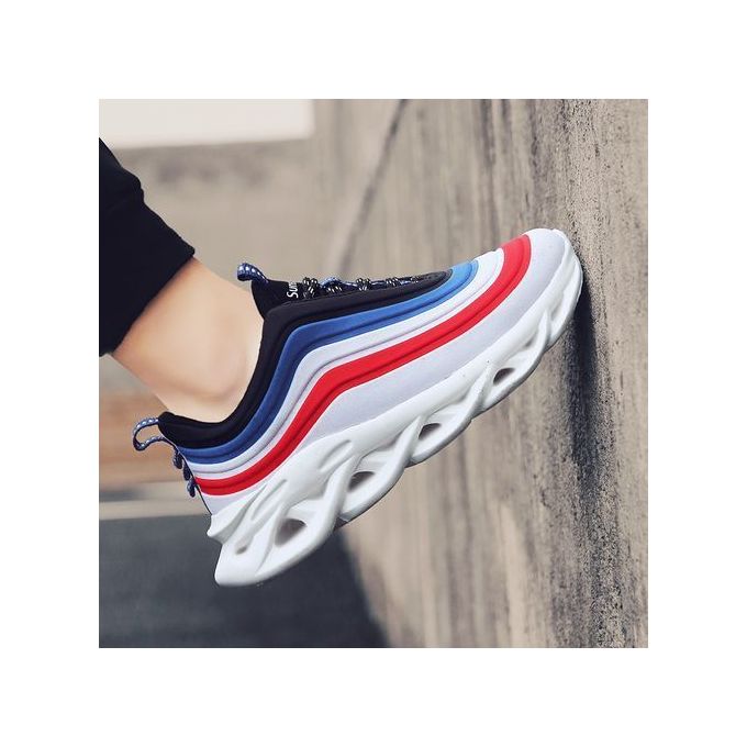 street style sneakers 2020