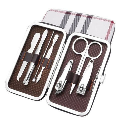 Fashionable Manicure & Pedicure Stainless Steel Nails Kit - 7 Pcs Set